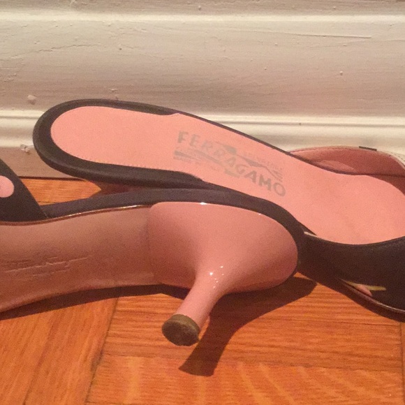 Ferragamo silk slides - Picture 2 of 2